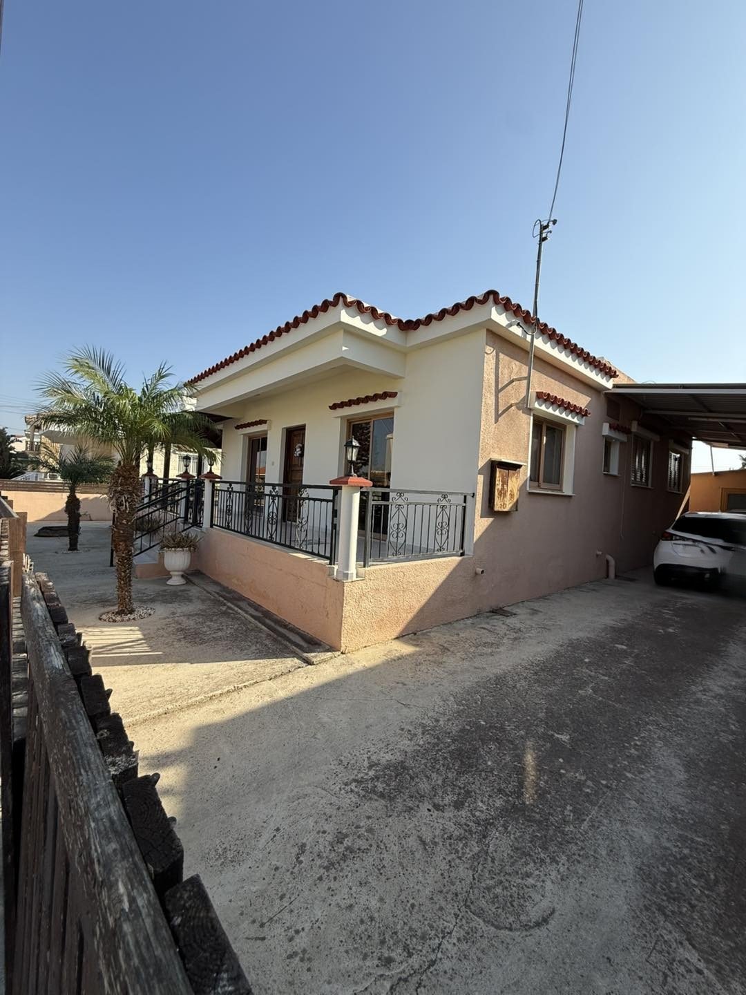 House in Perivolia - view 1