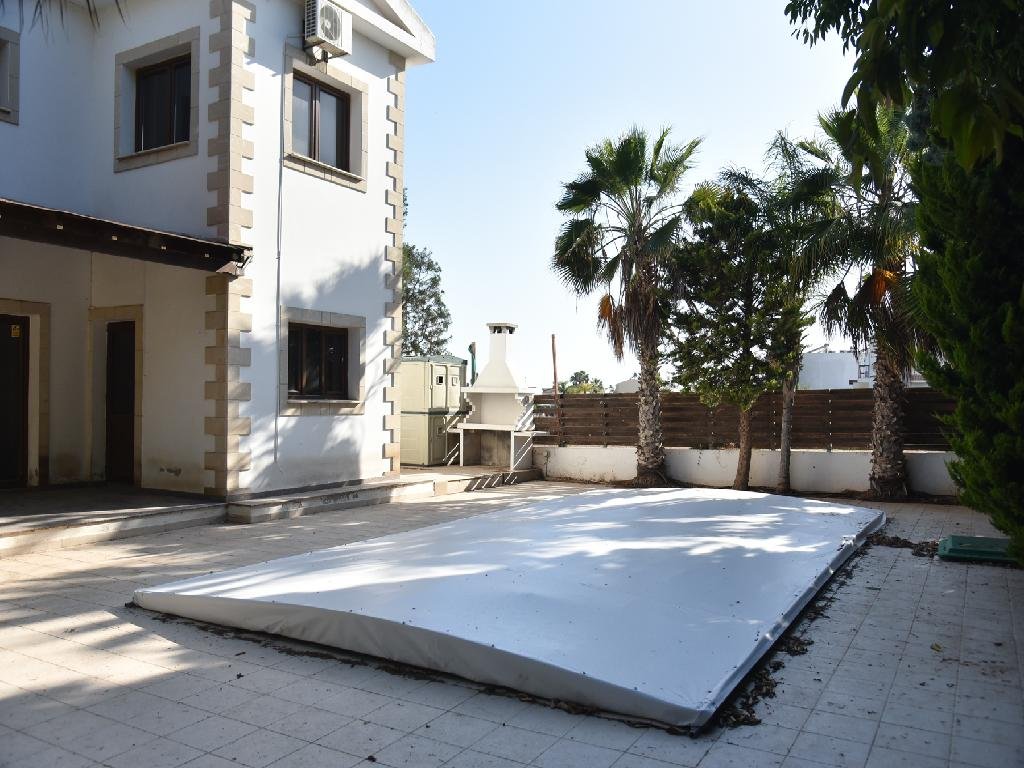 House in Sotira - Image 5