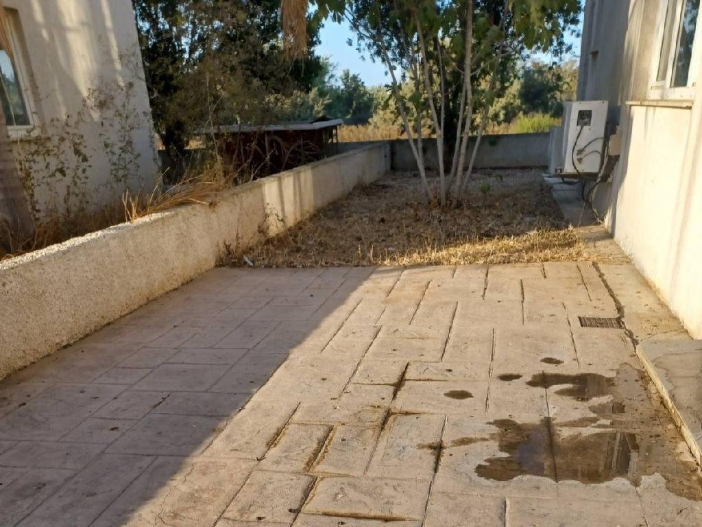 House in Sotira - Image 4