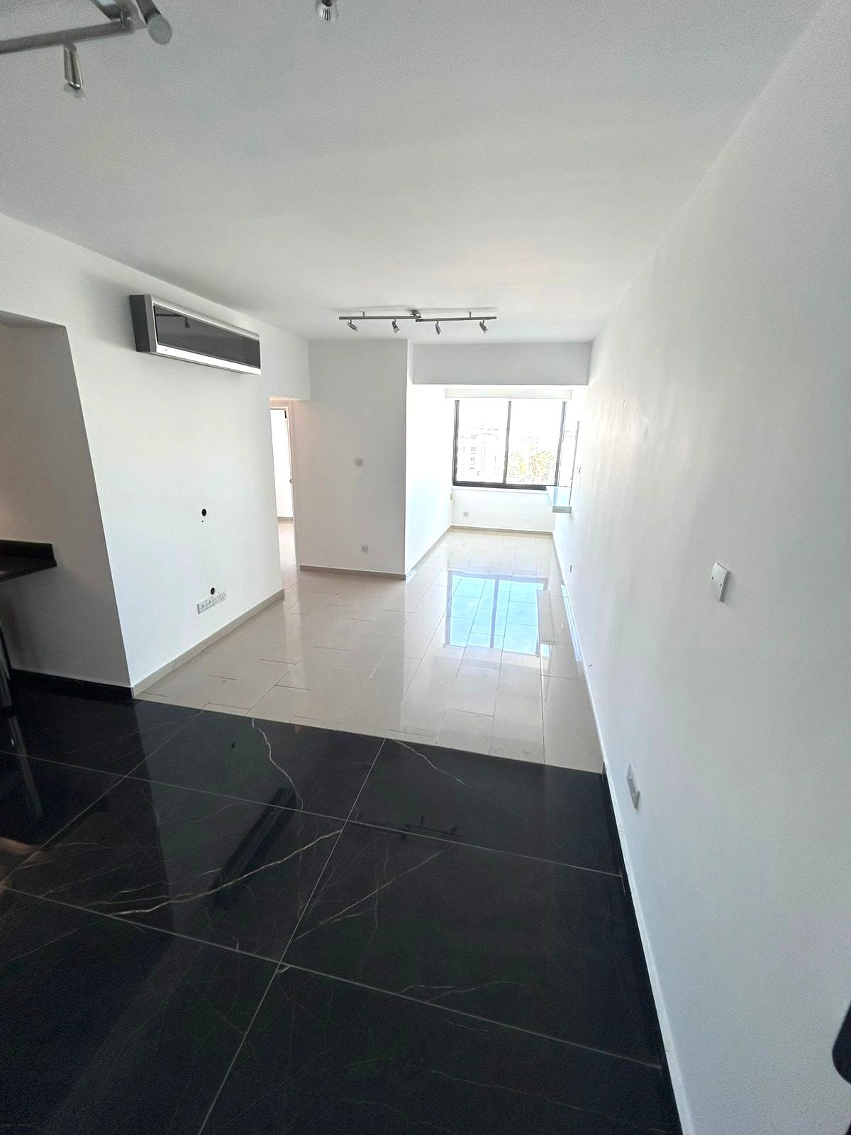 Apartment in Larnaca - Image 2