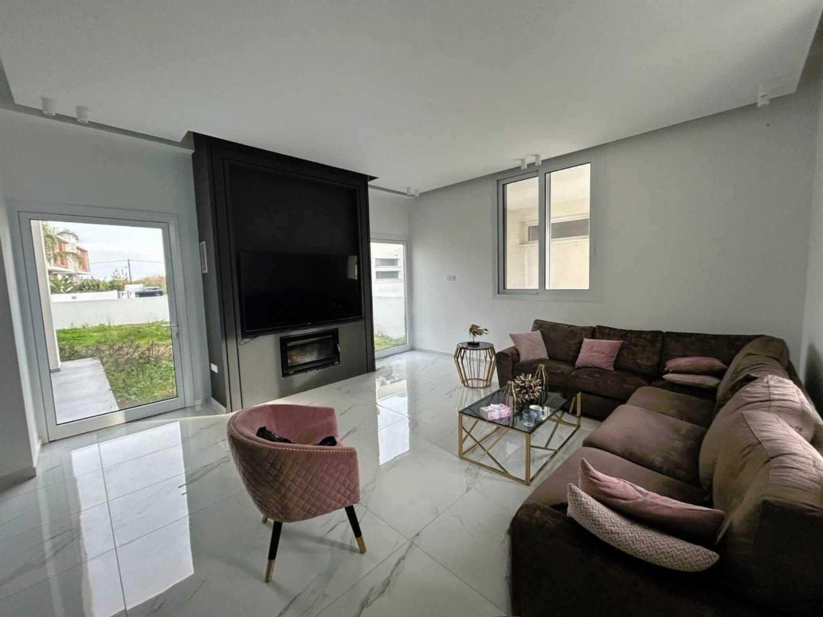 House in Livadia - view 1