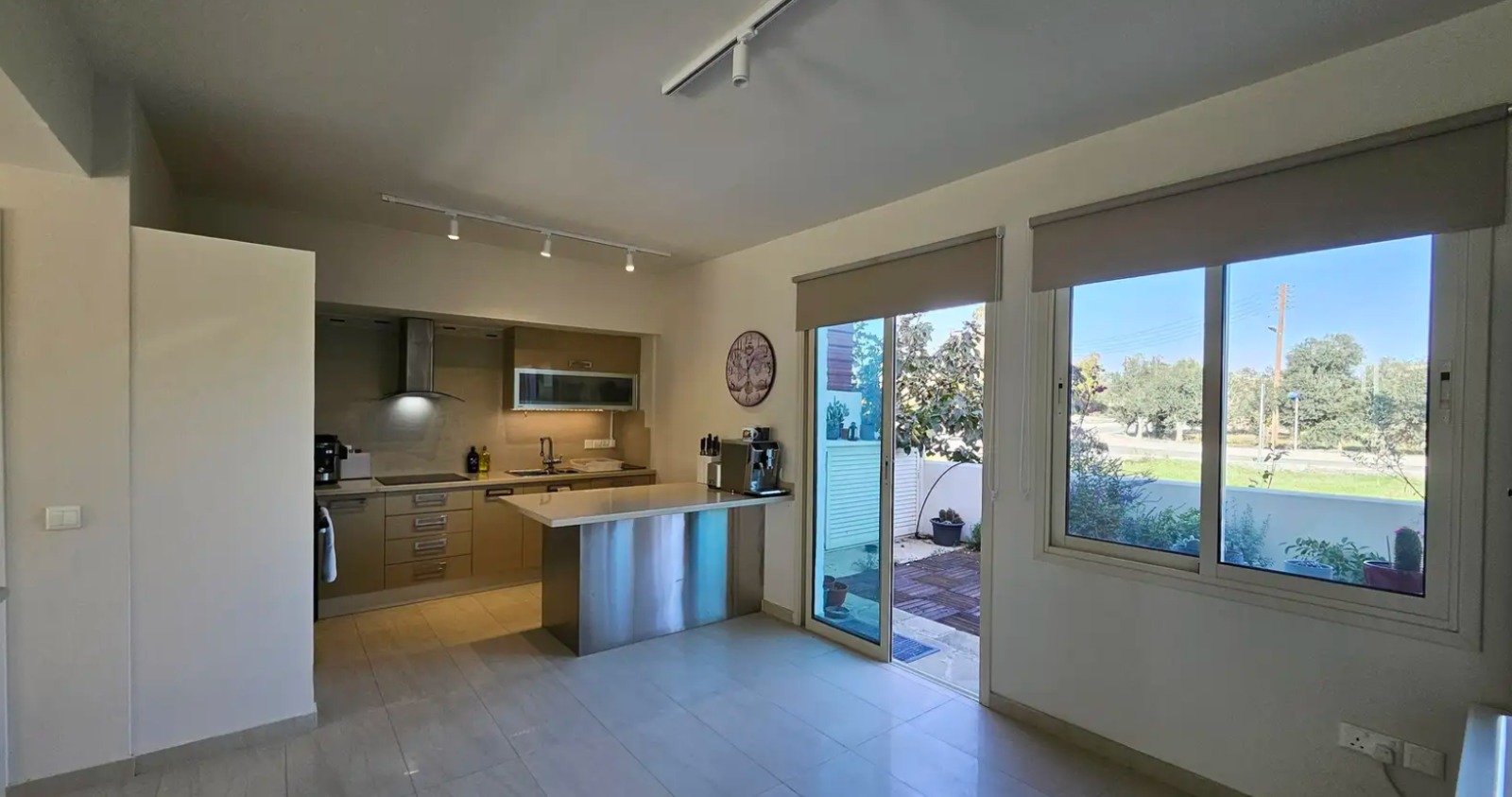 House in Kiti - Image 5