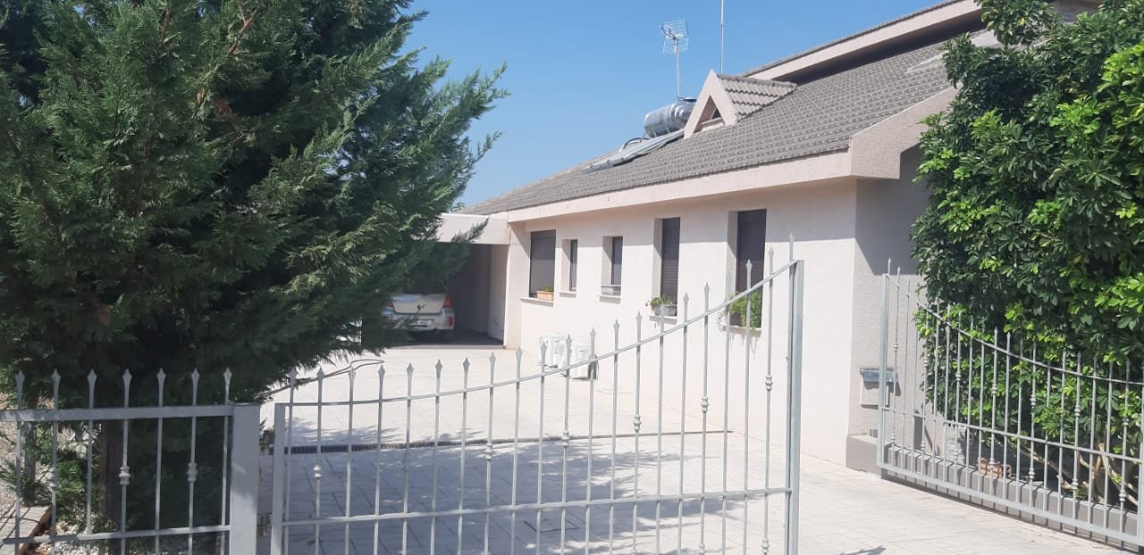 House in Sotira Lemesou - Image 3