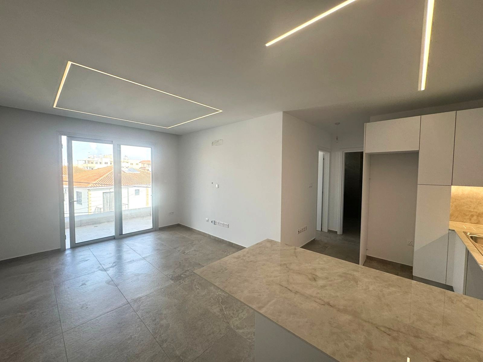 Apartment in Larnaca - Image 2